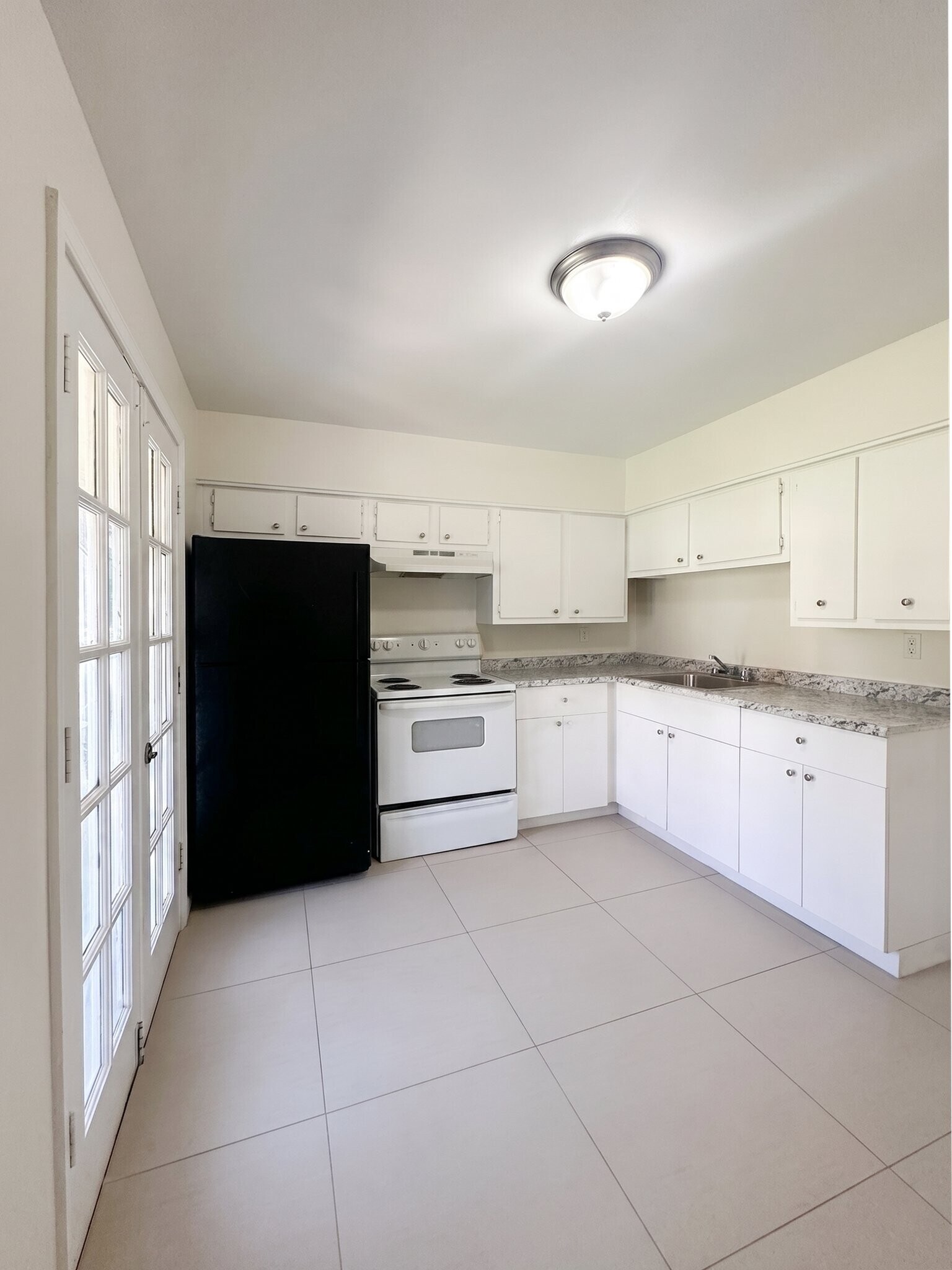 Building Photo - 2295 Candlewyck Cir