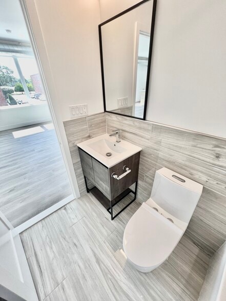 Building Photo - 1843 Hartranft St