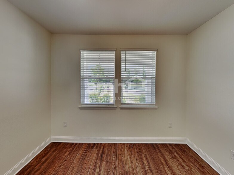 Building Photo - 2939 Hill Valley Ln