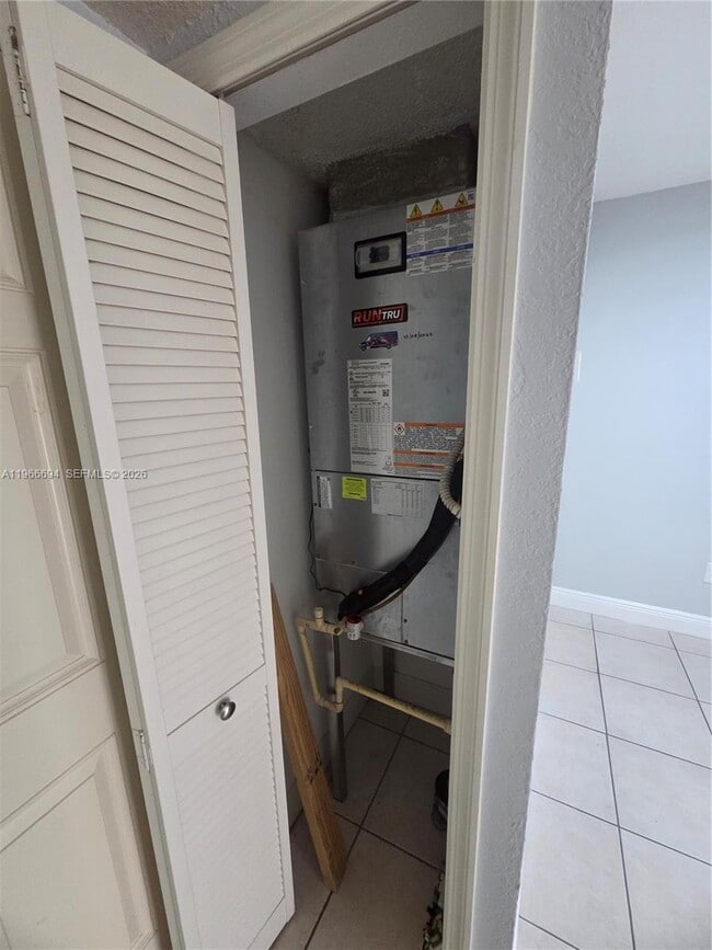 Building Photo - 8425 NW 8th St