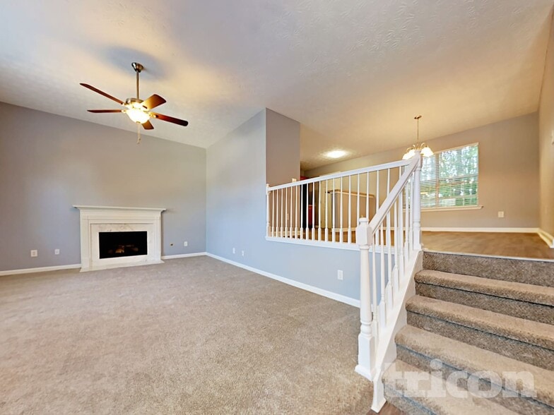 Building Photo - 71 Caroline Ln