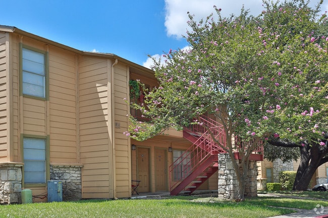 Building Photo - University Cove Apartments