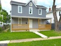 Building Photo - 3703 6th St