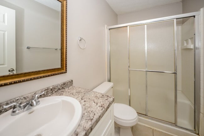 Building Photo - 1847 Litchfield Rd SW