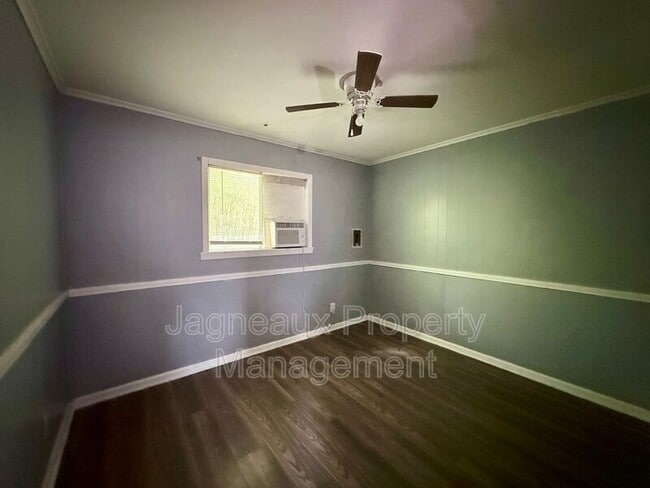 Building Photo - 4125 Legendre St