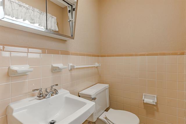 Building Photo - 1912 SE 15th St