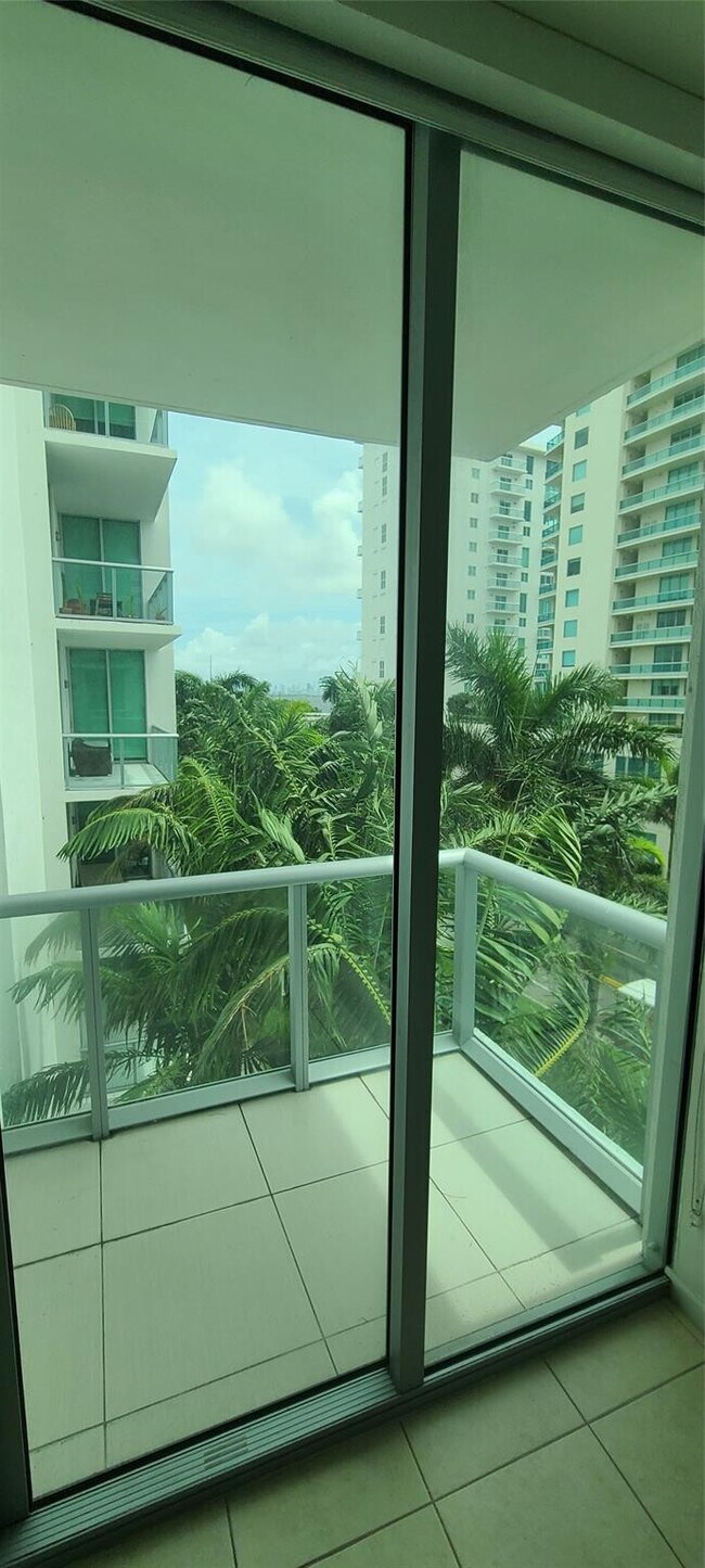 Building Photo - 7928 East Dr