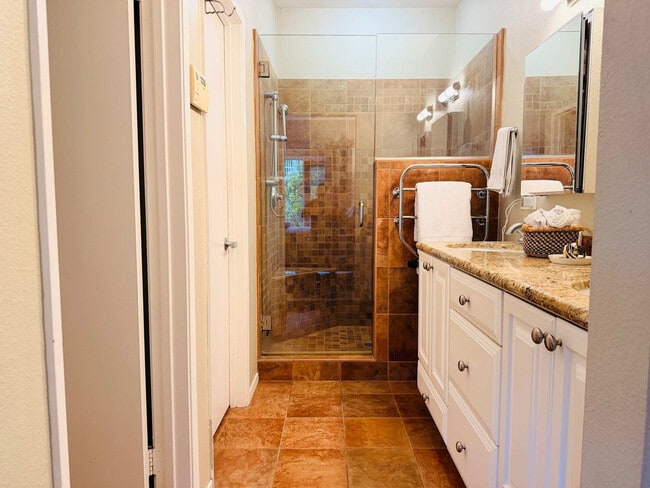 Building Photo - 1313 Washington St