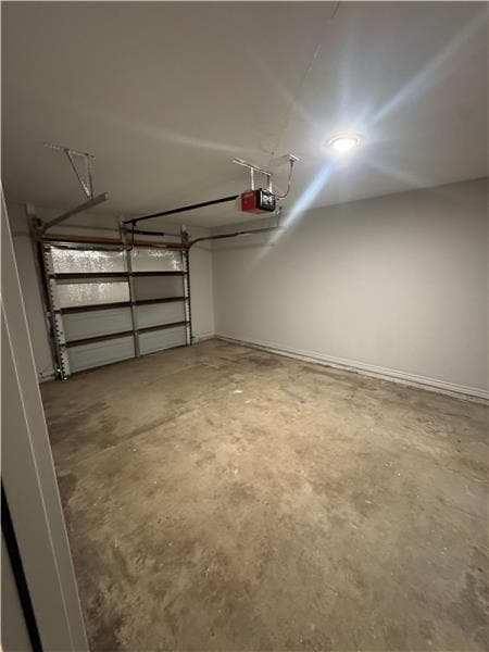 Building Photo - 207 Laurel Ln