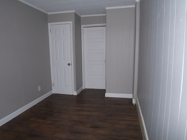 Building Photo - Spacious 4-Bedroom, 1- Bathroom Row home in Allentown – Section 8 Encouraged to Apply!