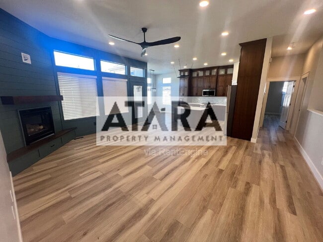 Building Photo - 1124 W 2850 S