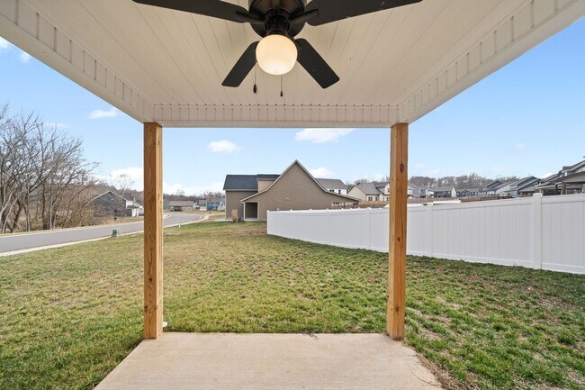 Building Photo - 101 Lucerne Ln