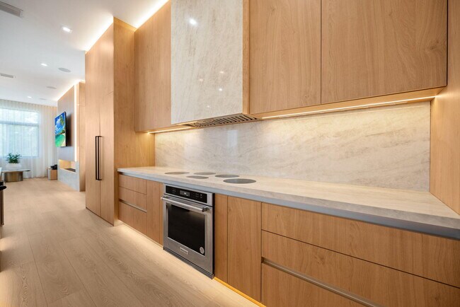 Building Photo - 5735 SW 104th Terrace