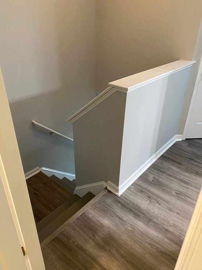 Building Photo - ***Move in special - ½ off first month’s r...