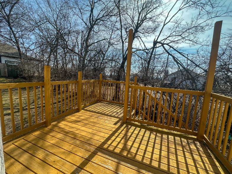 Building Photo - 288 38th Ave N