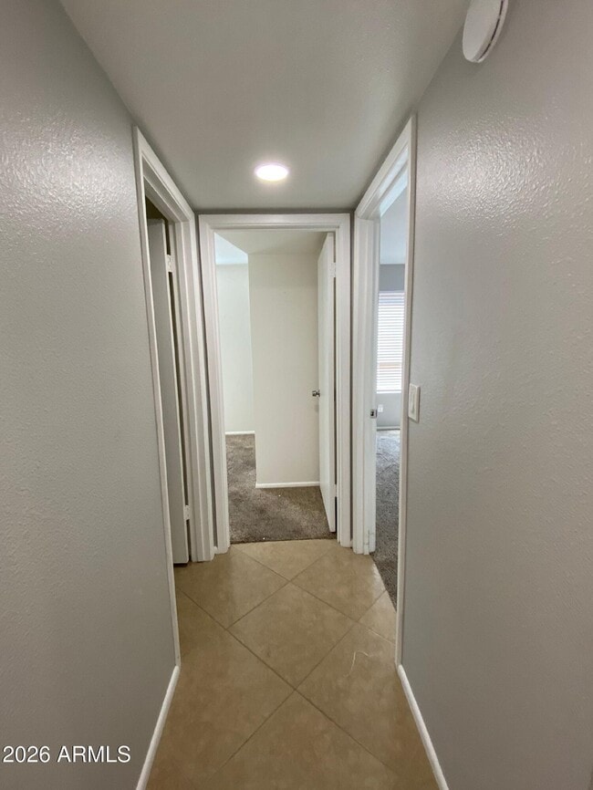 Building Photo - 1055 N Recker Rd