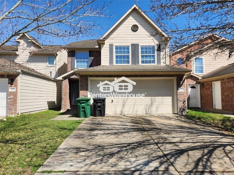 Building Photo - 11111 Valley Kings Dr