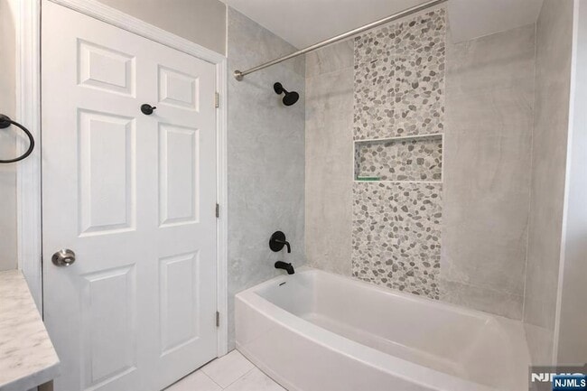 Building Photo - 231 N 12th St