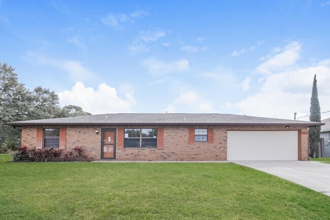 Primary Photo - 5045 Mayflower St