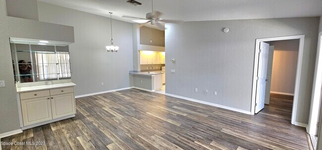 Building Photo - 1917 Quail Ridge Ct