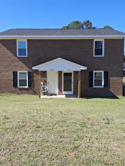 Building Photo - Duplex Unit Available for Rent