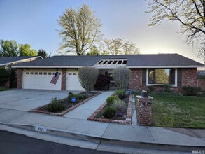 Building Photo - 3815 Golden Springs Dr