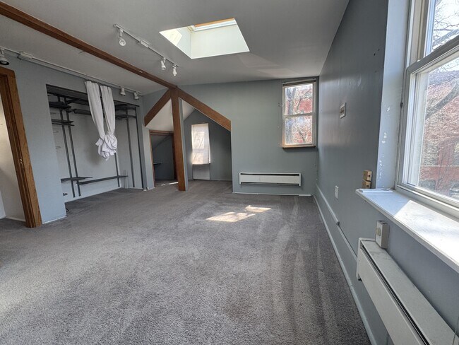 Building Photo - 2010 W Concord Pl