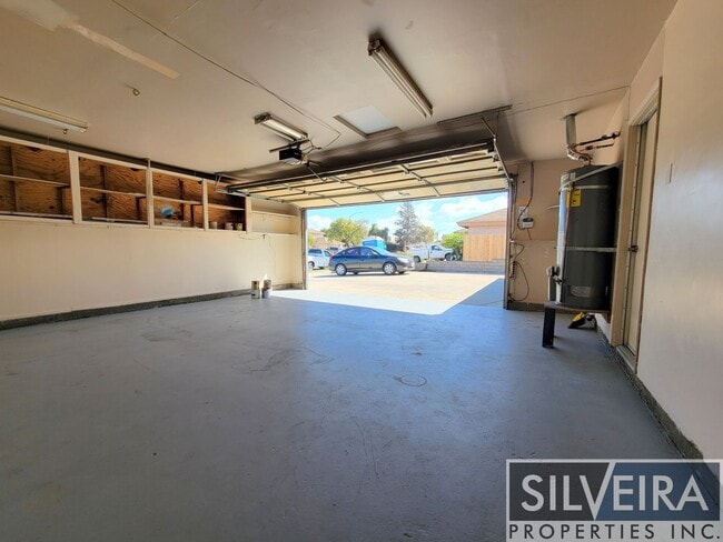 Building Photo - Charming 3 bed 2 bath home in Santa Maria