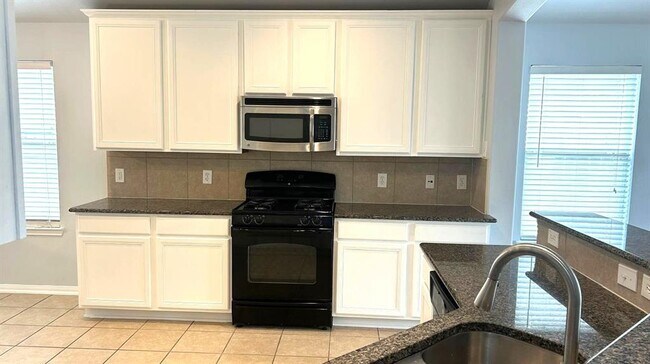 Building Photo - 8106 Saragosa Blue Ln