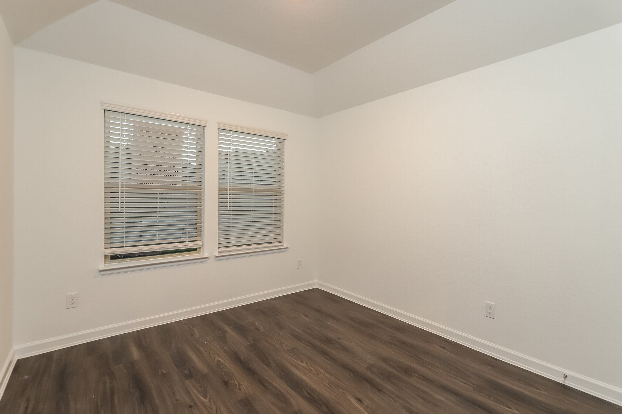 Building Photo - 5434 Tourmaline Wy