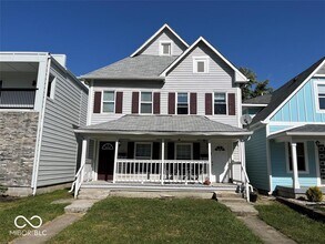 Building Photo - 2114 S Woodlawn Ave