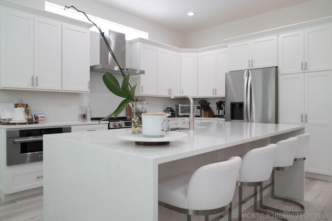 Building Photo - 5725 Via De La Plata Cir