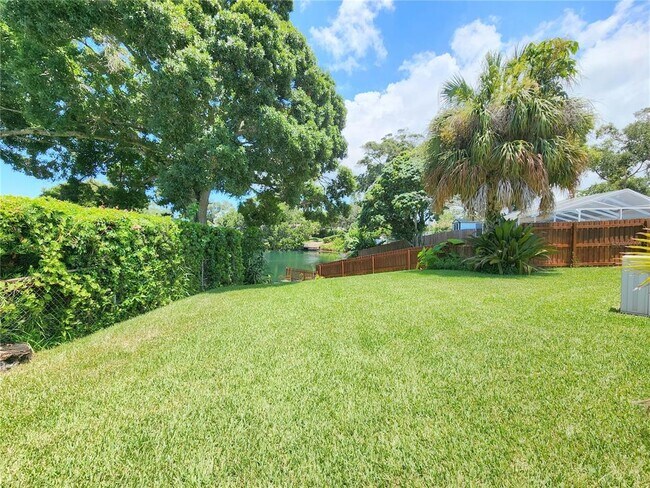 Building Photo - 11645 Oxford St