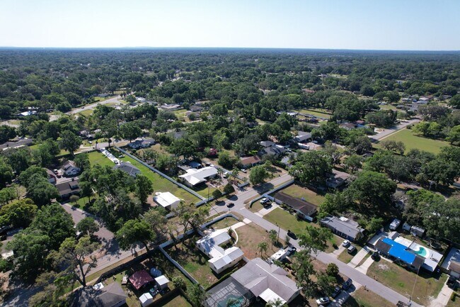 Building Photo - 3 Bedroom - 2 Bath - 2 Car Garage - Fenced Yard