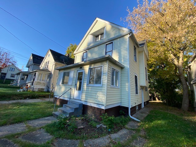 Building Photo - 846 Oberlin St