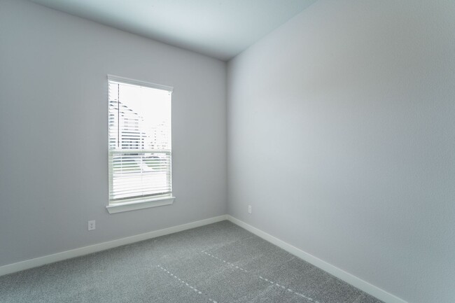 Building Photo - Imagine living in beautiful master planned...
