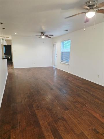 Building Photo - 1786 Lago Vista