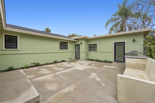 Building Photo - 1061 Buena Vista Way