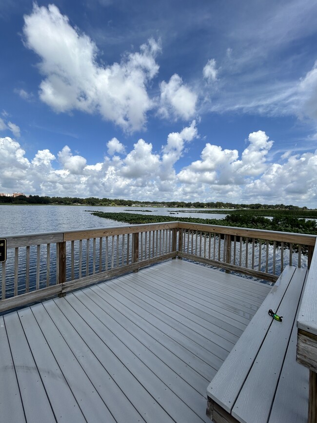 Building Photo - 1083 Oak Hammock