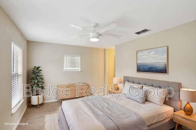 Building Photo - 735 Siena Palm Dr