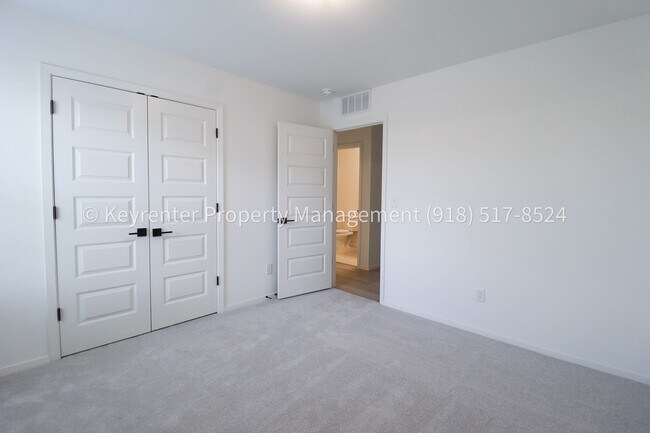 Building Photo - Stunning New Construction Simmons Home - 5 Bed 3 Bath - Pond View & Full Appliance Package!