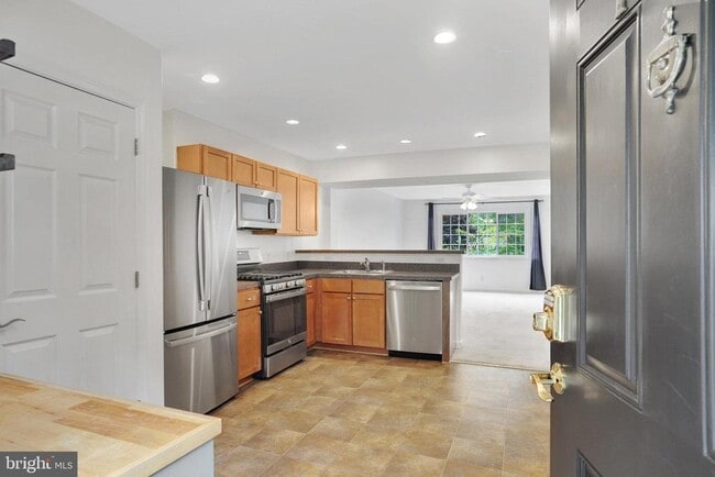 Primary Photo - 1309 N Van Dorn St