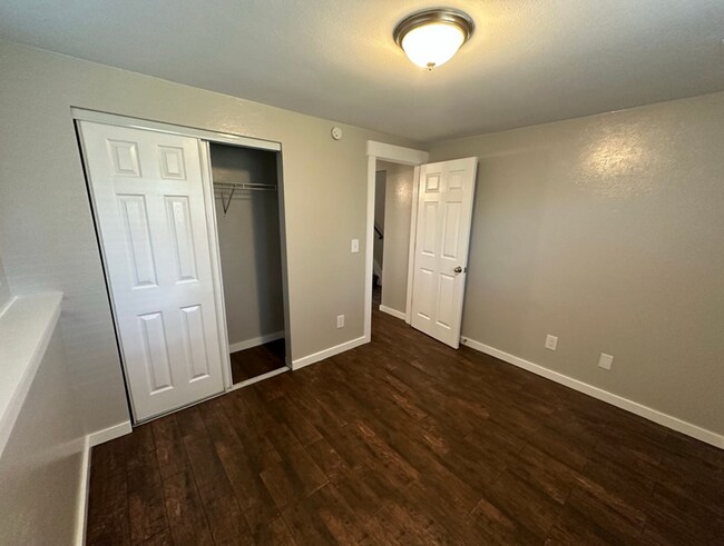 Building Photo - 5253 Meade St