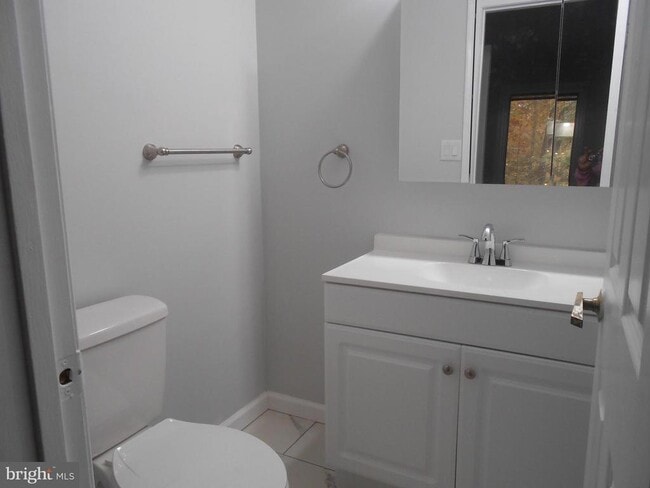 Building Photo - 44706 Beechwood Ct