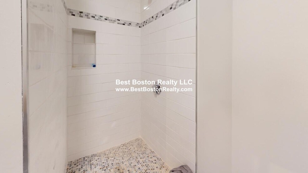 Building Photo - 309 Hurley St