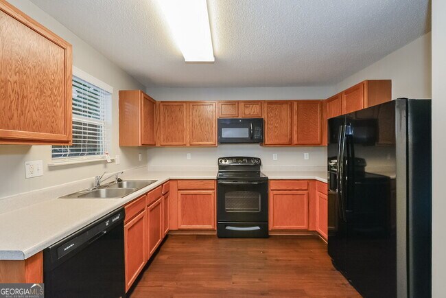 Building Photo - 1122 St Phillips Ct