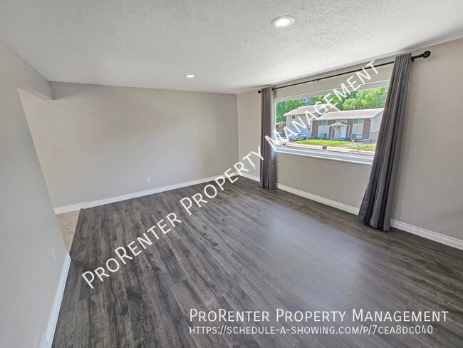 Building Photo - 1722 N 670 W