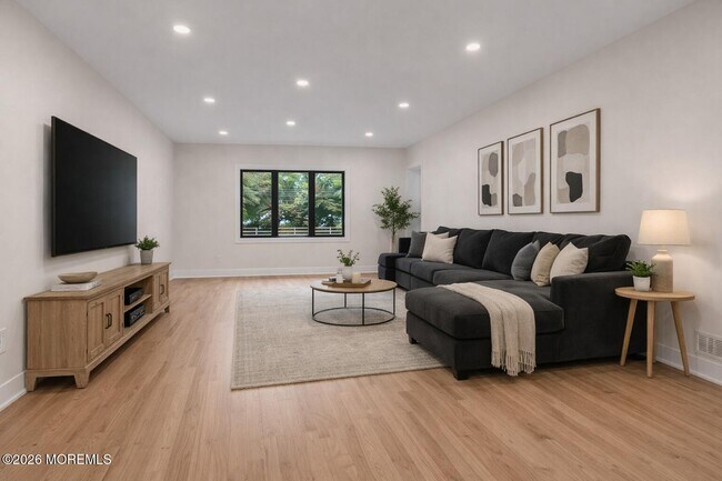 Building Photo - 265 Whalepond Rd