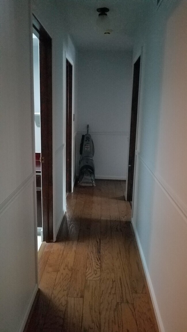 Building Photo - 5049 Babbitt Rd