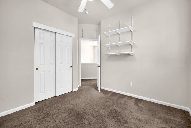 Building Photo - Move-In Ready 4-Bed, 3-Bath Gem in a Covet...